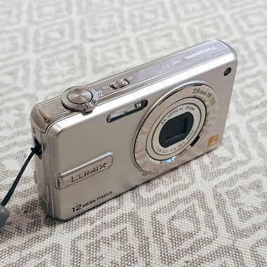 Panasonic Lumix DMC-F3