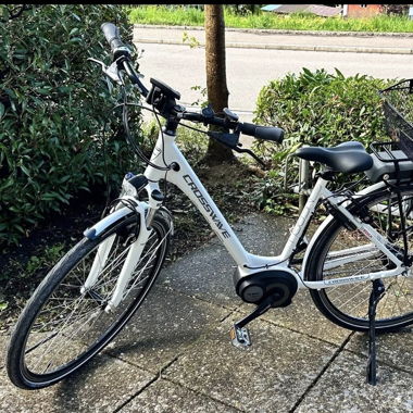 Crosswave E-Bike 28 Bosch Motor Nur 60 km 