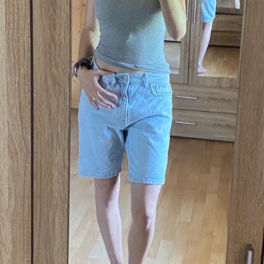 Short en denim bleu clair