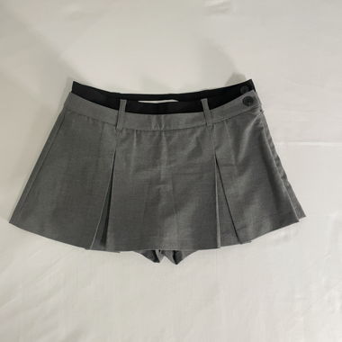 Grey pleated mini skirt