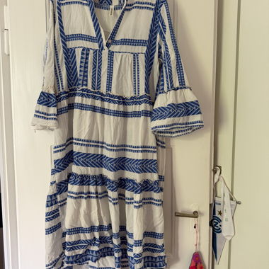Gepfeirtes Boho-Kleid