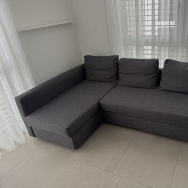 Eckbettsofa mit Stauraum