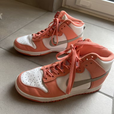 Sneakers alte Nike arancioni e bianche