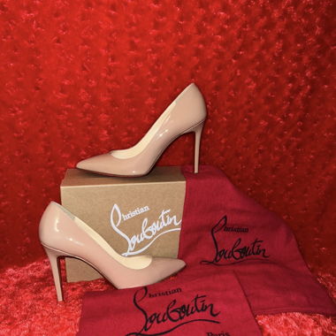 Christian Louboutin Pigalle Nude, taglia 39