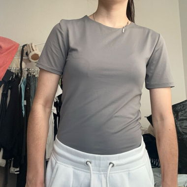 Grauer Body