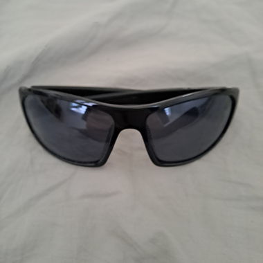 Black fast sunglasses