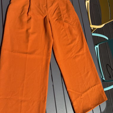 Pantaloni arancioni ZARA