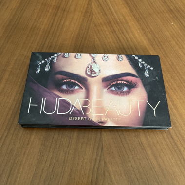 Make-up-Palette Huda Beauty Desert Dusk