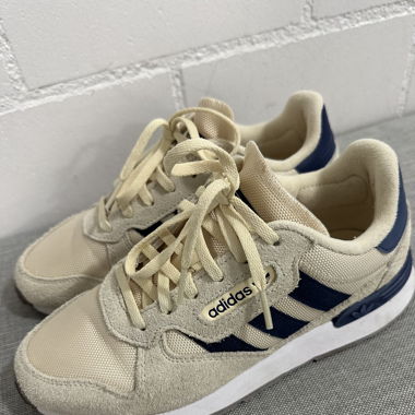 Adidas Sneaker