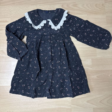Abito bambina a fiori con colletto in pizzo
