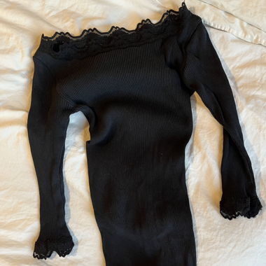 Black Ribbed Top with Lace