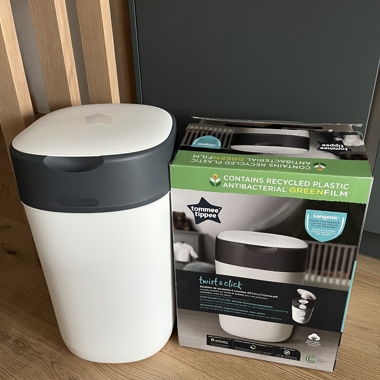 Tommee Tippee Nappy Bin with 1x Refill