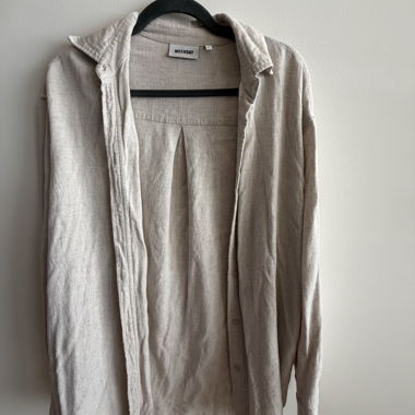 Weekday blusa in misto lino