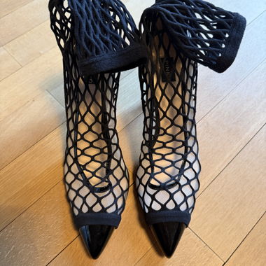 Attention HOT! Black mesh high heels size 38