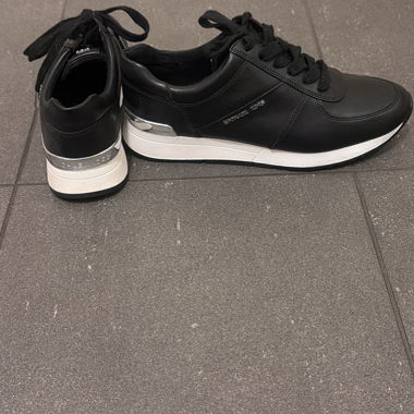 Basket noir en cuire Michael Kors