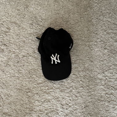 schwarze New Era Cap
