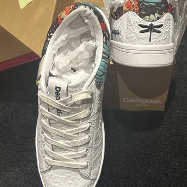 Sneakers Desigual nuove misura 39