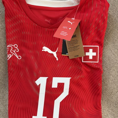 Maillot de football Puma Suisse #17 Vargas