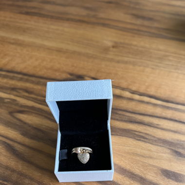 Anello pendente 