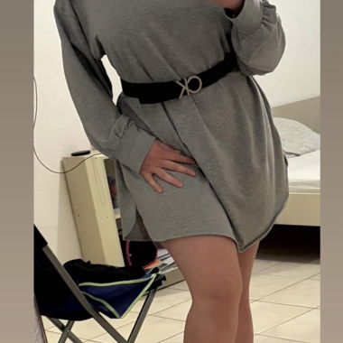 Grauem Sweatkleid