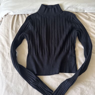 Maglione nero con collo alto even&ODD