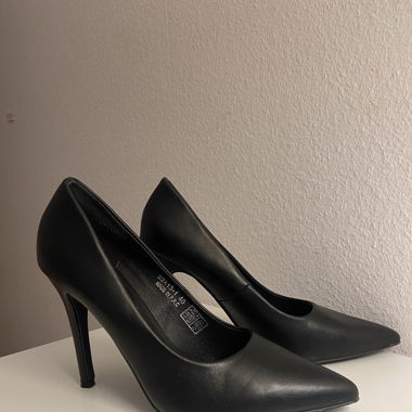 Stiletto Pumps