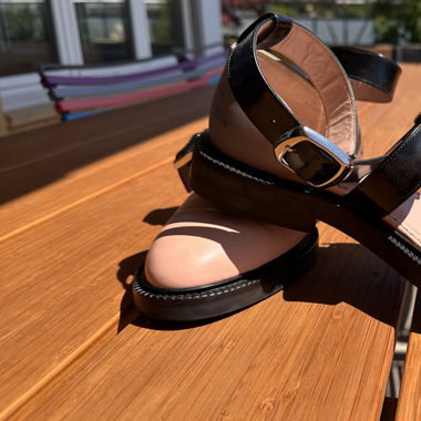 Inch2 Schuhe