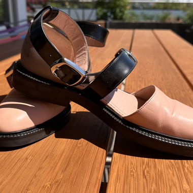 Inch2 shoes