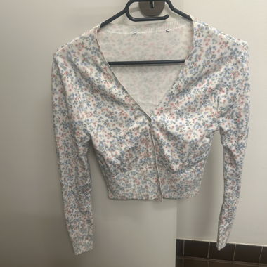 Cardigan in maglia con fiori carino