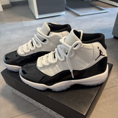 Jordan 11 Retro Concord