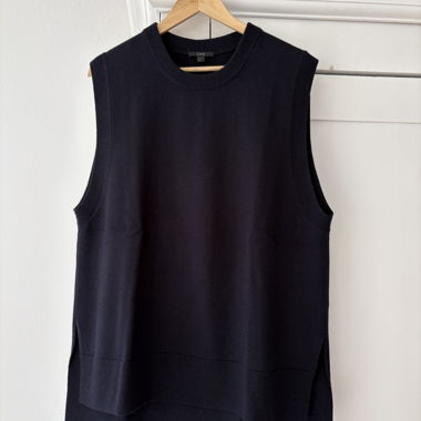 COS Marineblau Trägershirt