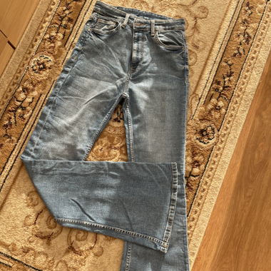 Blaue Bootcut Jeans