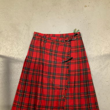 scottish red checkered skirt