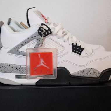 Air Jordan 4 Rétro " White Cement"