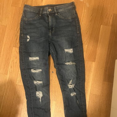 Blue Jeans with holes