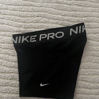 Nike pro