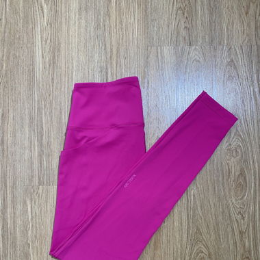 Arcteryx Essent High-Rise Legging 28" W - Size 6