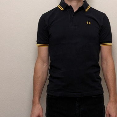 Fred Perry Polo schwarz gelb XS