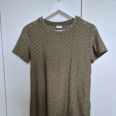 T-shirt grün mit Muster