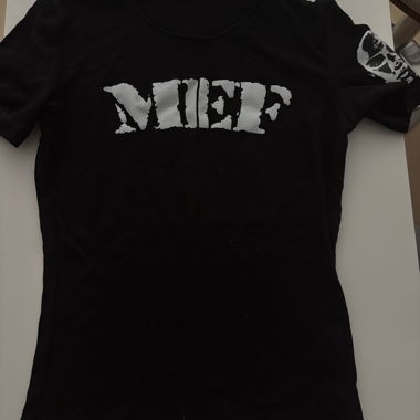 Two Piece Mefiance