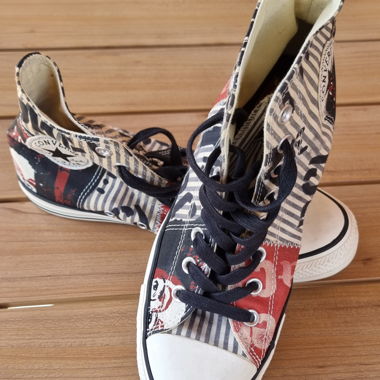 High-top Converse Sex Pistols