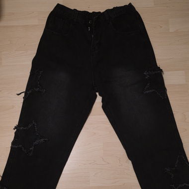 Baggy Y2K Jeans mit Stars 