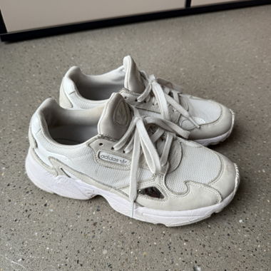 Adidas Sneaker Falcon