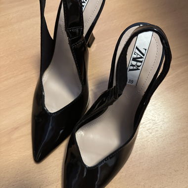 Zara pumps