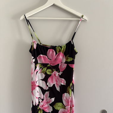 Short dress