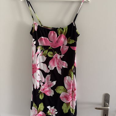 Short dress