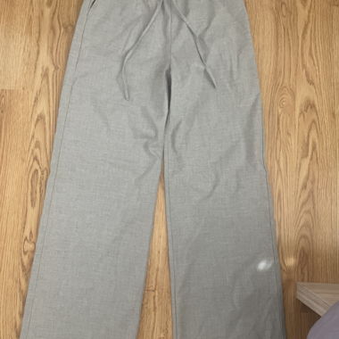 Graue Hose