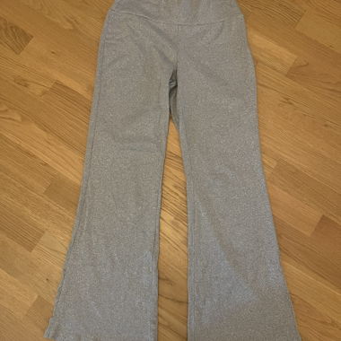 Leggings gris évasés