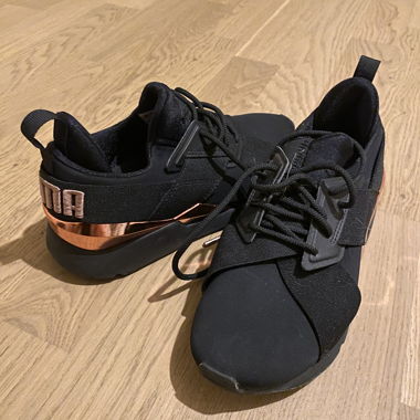 Sneakers Puma nere