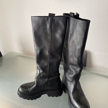 Superbes bottes en cuir véritable, taille 37